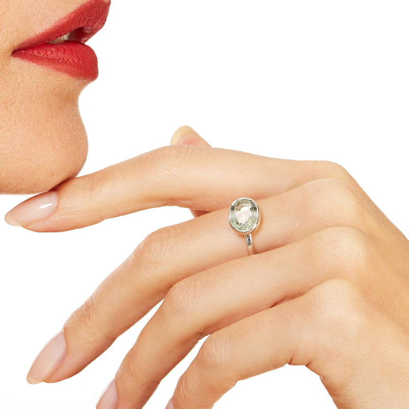 Lisa eldridge wedding top ring